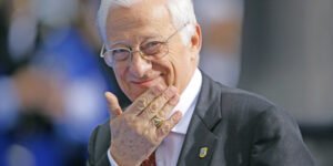 padre-angel-conferencia-ideas-imprescindibles-mensajeros-paz